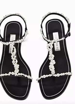 Неймовірні босоніжки zara з перлинами