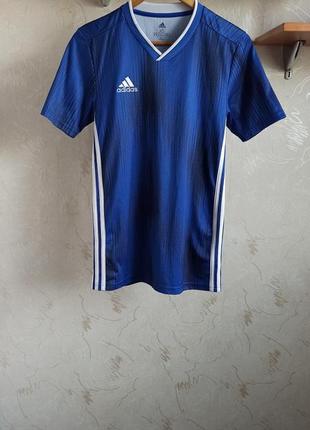 Спортивна футболка adidas