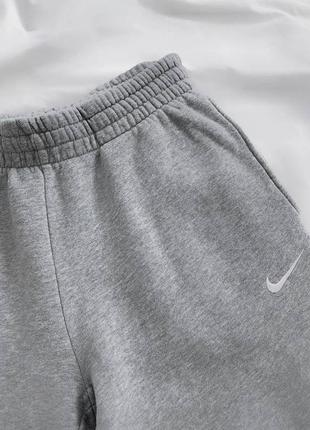 Брюки из лого nike9 фото