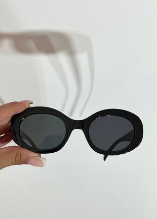 Чорні круглі жіночі сонцезахисні окуляри типу celine