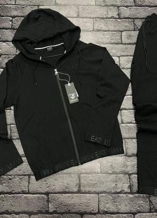 Спортивный костюм в стиле armani
