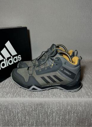 Оригинальные кроссовки adidas terrex