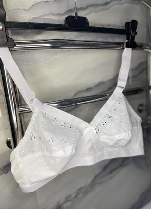 Бюстгалтер