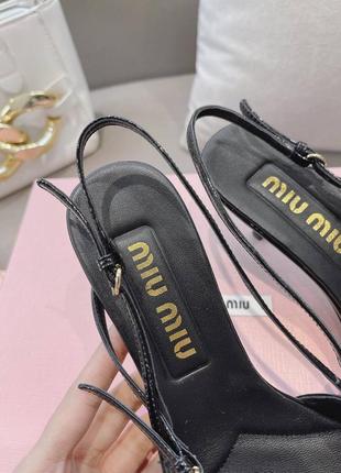 Шкіряні туфлі в стилі miu miu5 фото