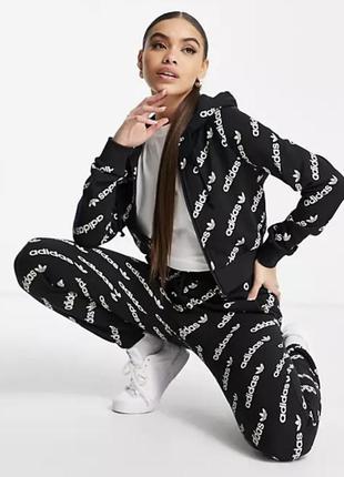 Спортивний костюм adidas originals – logomania в логотип