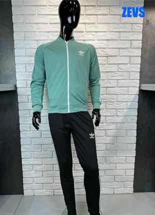 Чоловічий спортивний костюм adidas