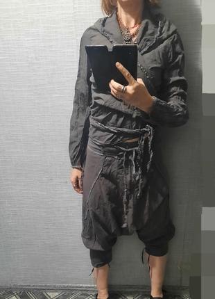 Дизайнерський костюм штани з мотнею заниженим кроковим швом слонкою як rundholz rick owen pacini від преміум бренду nile