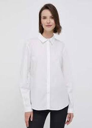 Біла офісна сорочка