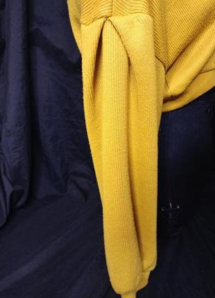 Укороченный свитер с объемными рукавчиками3 фото