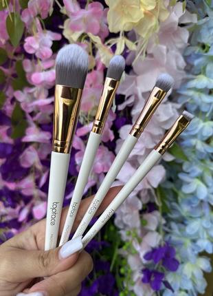 Набор кисточек для макияжа от topface