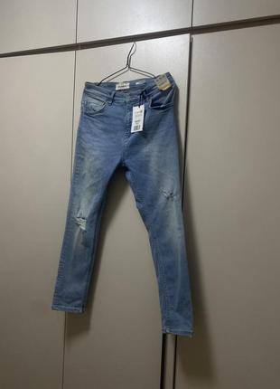 Джинси скіні