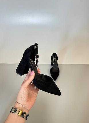 Стильные классические черные туфли базовые туфли на каблуке классические туфли на каблуке черные туфельки3 фото