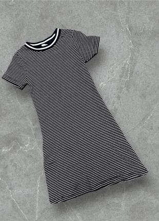 Стильное платье на 7-8 лет