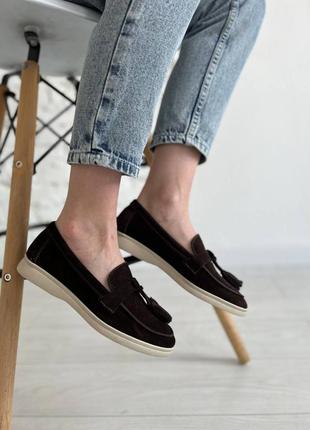 Темно коричневые шоколадные замшевые базовые лоферы