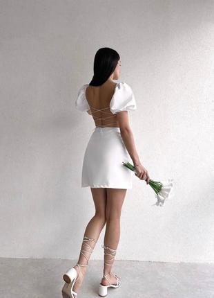 Женское платье со шнуровкой на спине и сборкой на груди5 фото