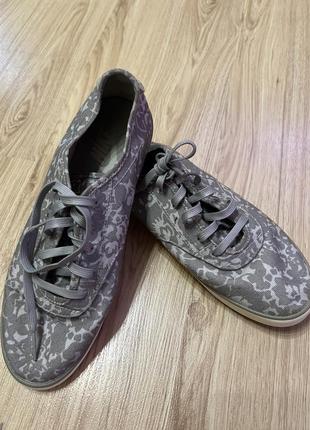 Стильные кеды в цветок,nike