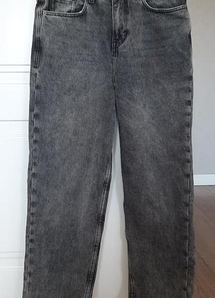Джинсы для подростка loose