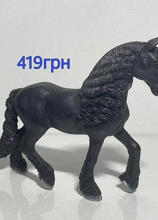 Фризька кобила schleich