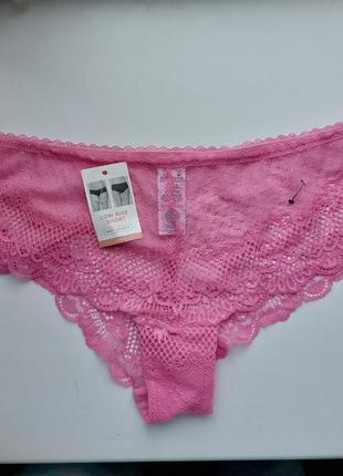 Нежные розовые трусики