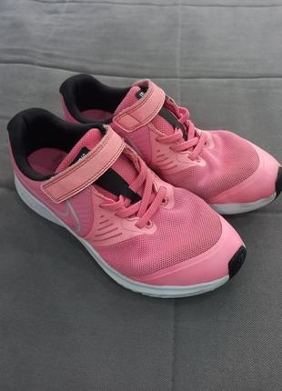 Кроссовки на девочку nike 4