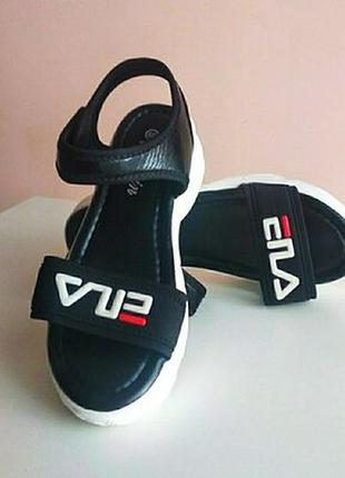 Платформа 5/3 босоніжки 24 жіночі