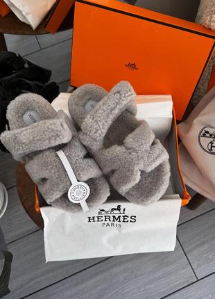 Жіночі сандалі, шльопанці в стилі hermes slippers teddy