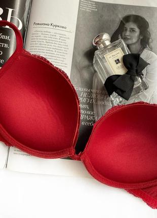Вишуканий червоний бюстгальтер intimissimi