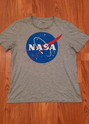 Чоловіча унікальна сіра футболка gap з великим лого nasa