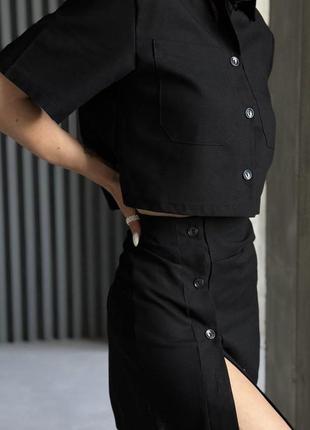 Льняной костюм с юбкой