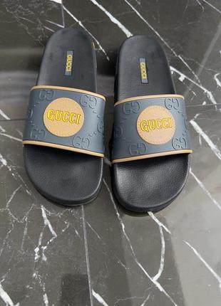 Мужские шлепанцы известного бренда cucci