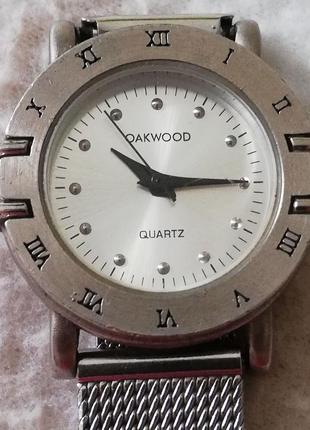 Наручные женские металлические часы oakwood