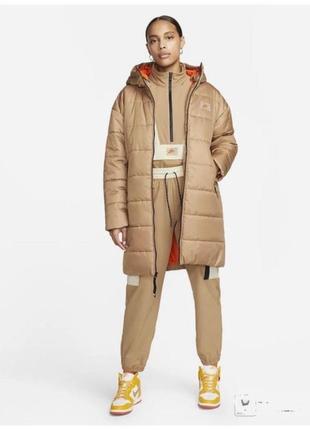 Новая куртка nike sportswear therma-fit, размер м l