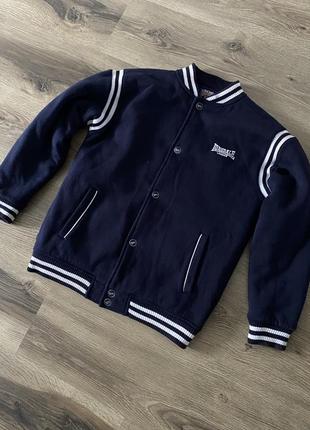 Бомбер: lonsdale
