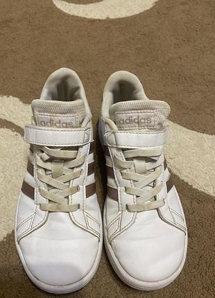 Кроссовки adidas