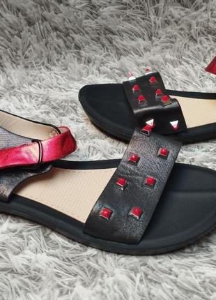 Жіночі чорні босоніжки, 39р