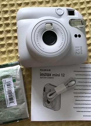 Камера моментальной печати fujifilm instax mini 12 white + пленка 10 шт