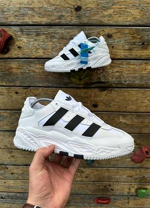 Кроссовки adidas 2