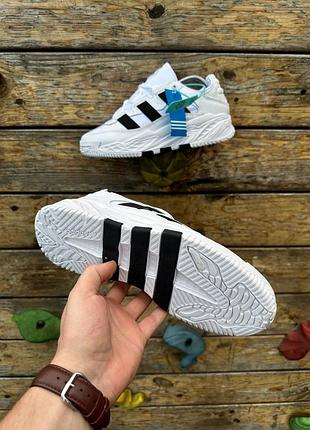 Кроссовки adidas 3
