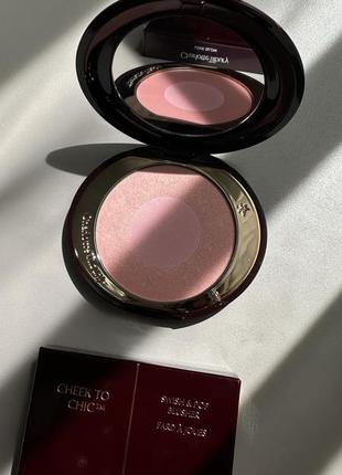 Румʼяна charlotte tilbury cheek to chic