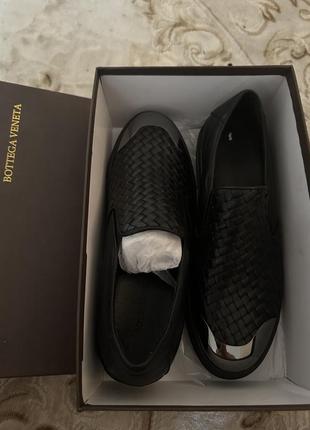 Чоловічі сліпони bottega veneta нові