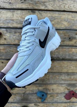 Кроссовки nike 6