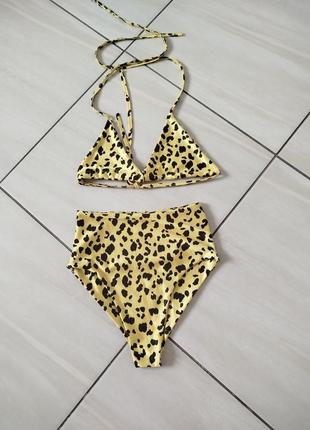 Купальник трендового цвета масла в этом сезоне