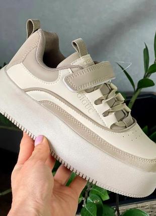 Кросівки дитячі