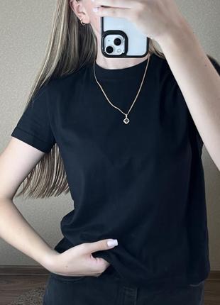 Базовая черная футболка zara
