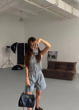 Костюм жилет шорти