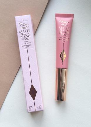 Кремові матові рум'яна charlotte tilbury matte beauty blush wand - відтінок pillow talk pink pop