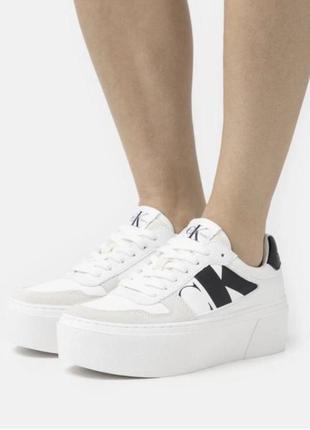 Сникерсы calvin klein jeans cupsole flatform laceup кроссовки на платформе
