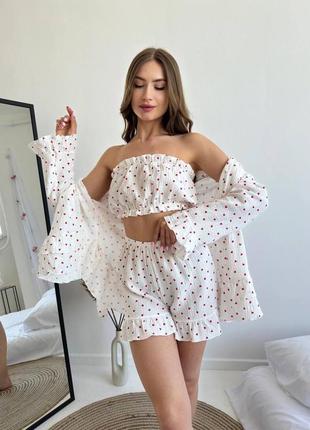 Пижама с шортиками и халатом