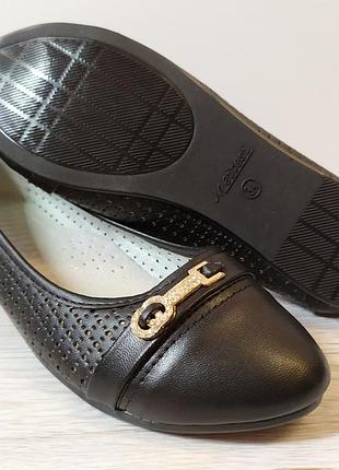 Туфлі дитячі для дівчинки р.32-37 чорні 2