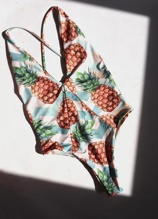 Суцільний купальник з відкритою спинкою принт ананаси s